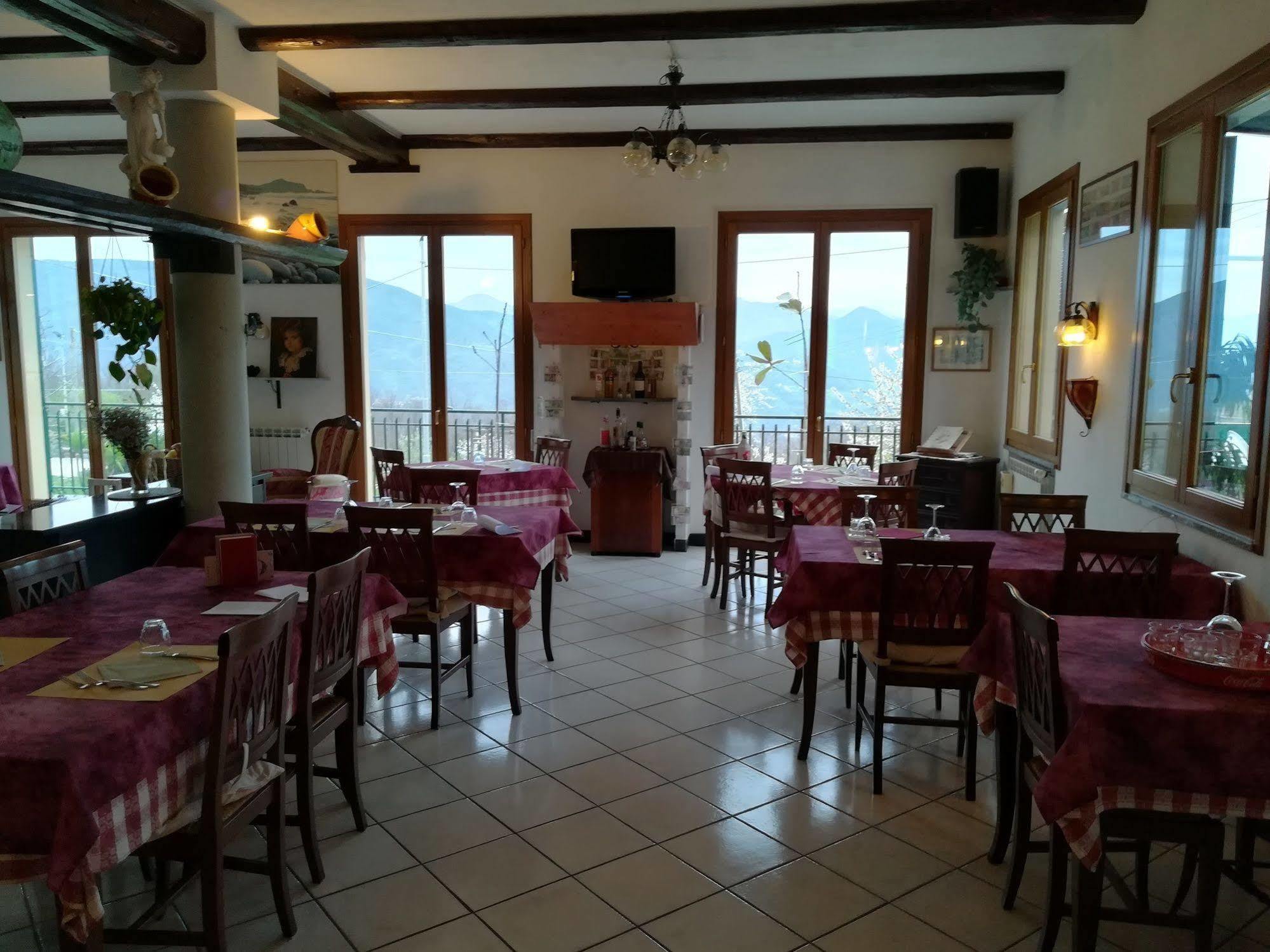 Locanda Primo Sole Leivi Luaran gambar